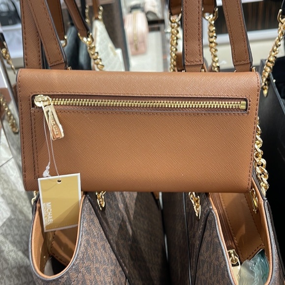 MICHAEL KORS JET SET TRAVEL LARGE TRIFOLD WALLET LUGGAGE COLOR - Picture 6 of 16